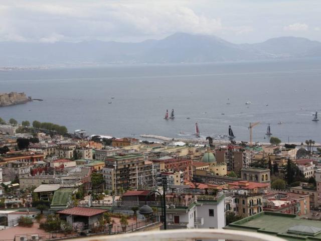 Appartamento in vendita a Napoli NA