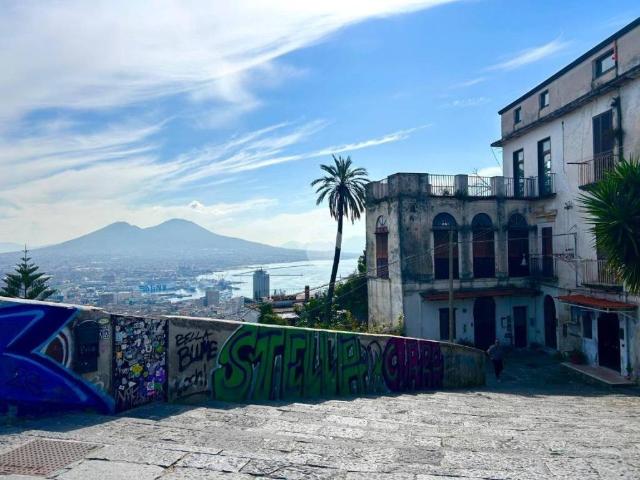 Appartamento in vendita a Napoli NA