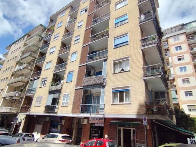 Appartamento in vendita a Napoli NA