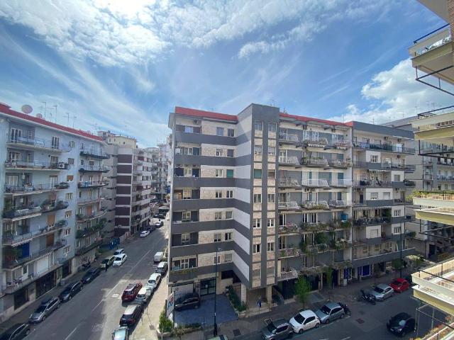 Appartamento in vendita a Napoli NA