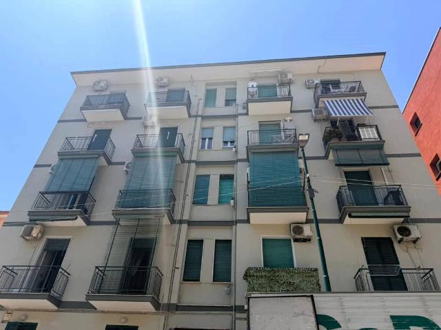 Appartamento in vendita a Napoli NA
