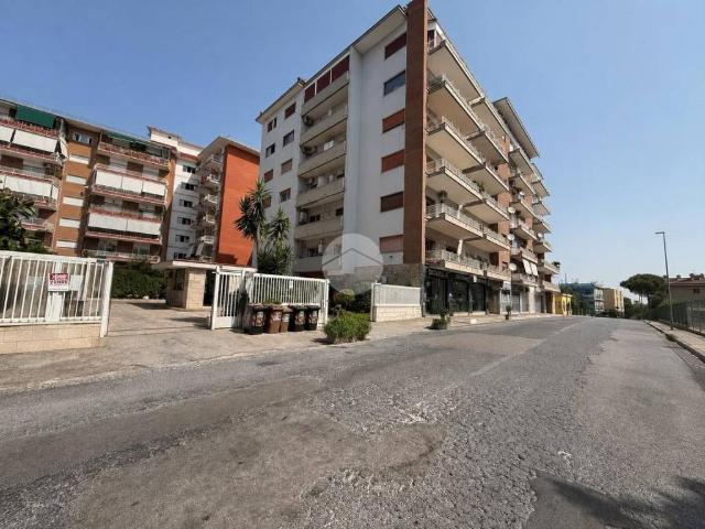 Appartamento in vendita a Napoli NA