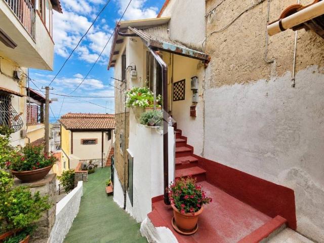 Appartamento in vendita a Napoli NA