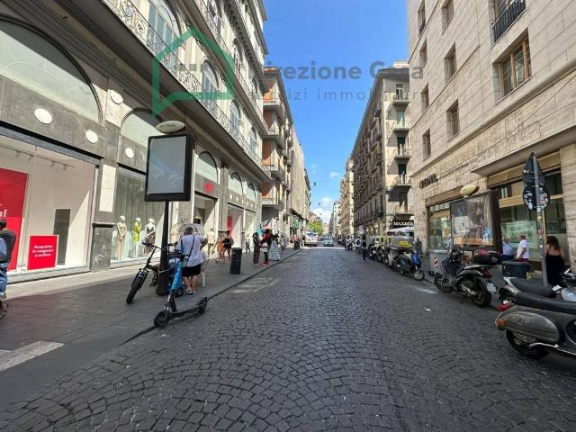 Appartamento in vendita a Napoli NA