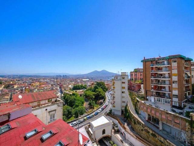 Appartamento in vendita a Napoli NA