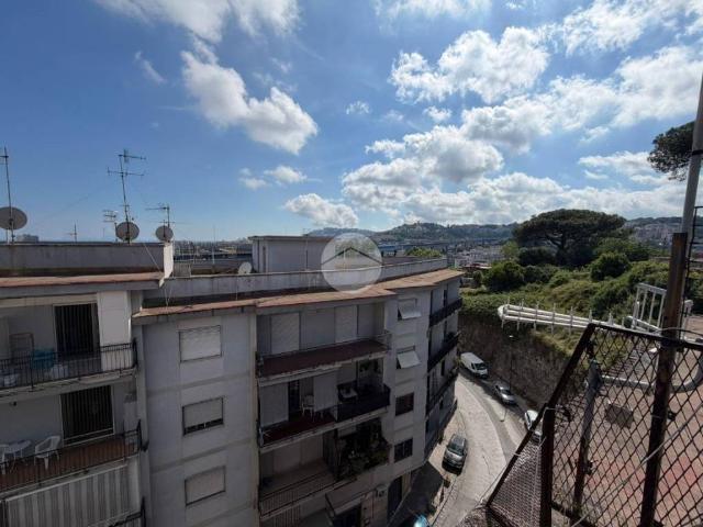 Appartamento in vendita a Napoli NA