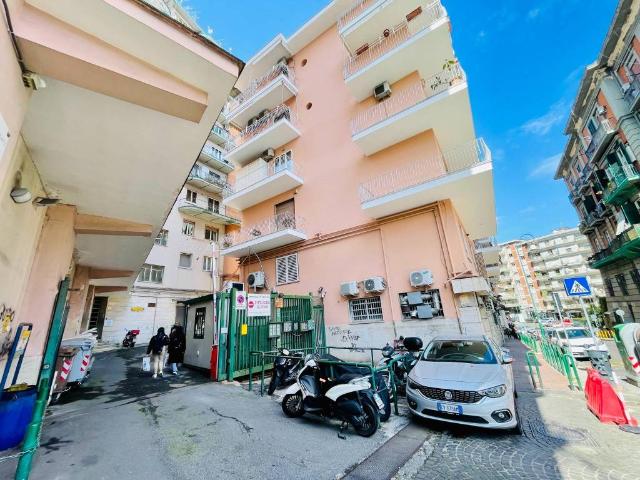 Appartamento in vendita a Napoli NA