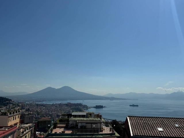 Appartamento in vendita a Napoli NA