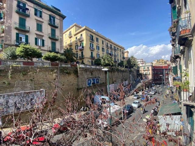 Appartamento in vendita a Napoli NA