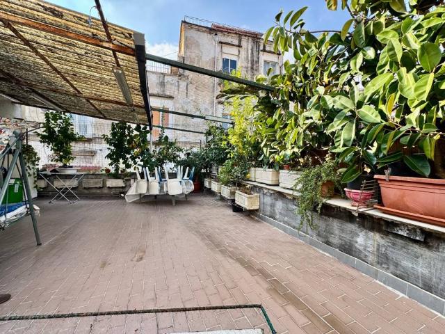 Appartamento in vendita a Napoli NA