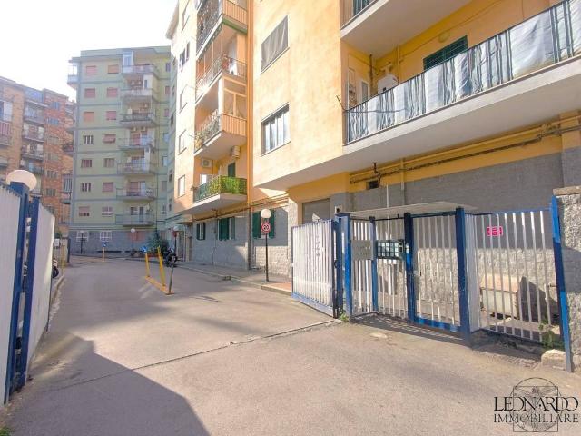 Appartamento in vendita a Napoli NA