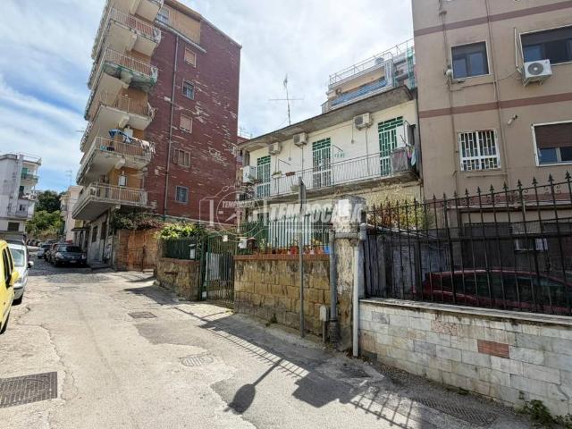 Appartamento in vendita a Napoli NA