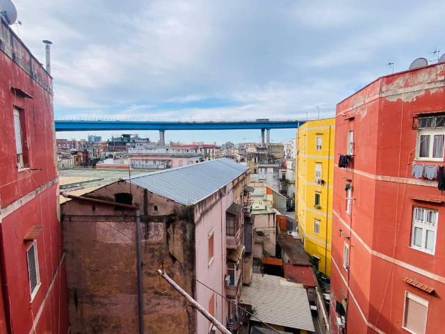 Appartamento in vendita a Napoli NA