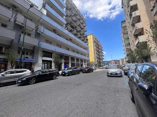 Appartamento in vendita a Napoli NA