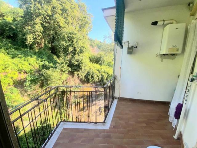 Appartamento in vendita a Napoli NA