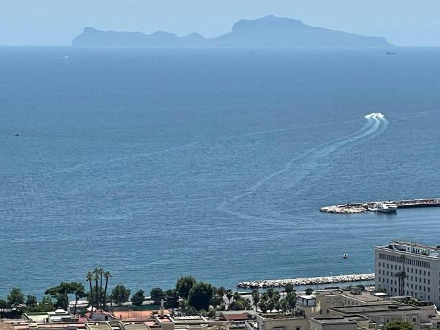 Appartamento in vendita a Napoli NA