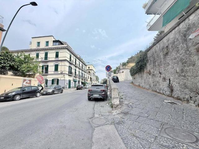 Appartamento in vendita a Napoli NA