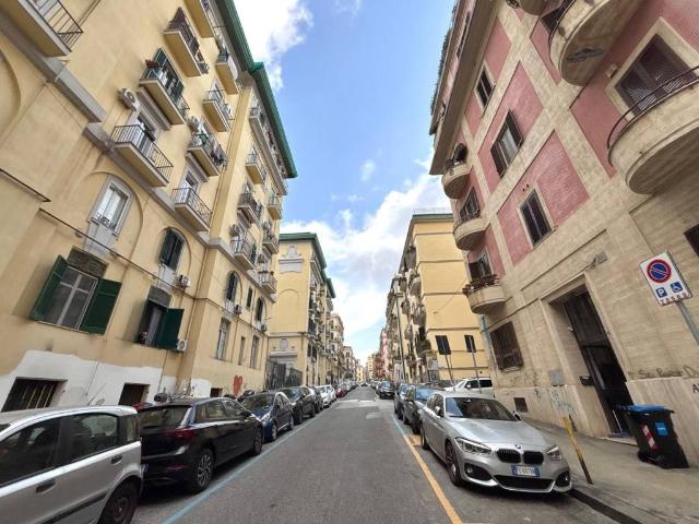 Appartamento in vendita a Napoli NA
