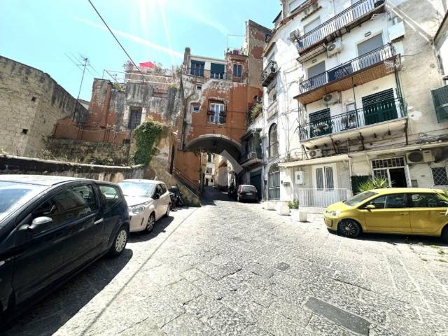 Appartamento in vendita a Napoli NA