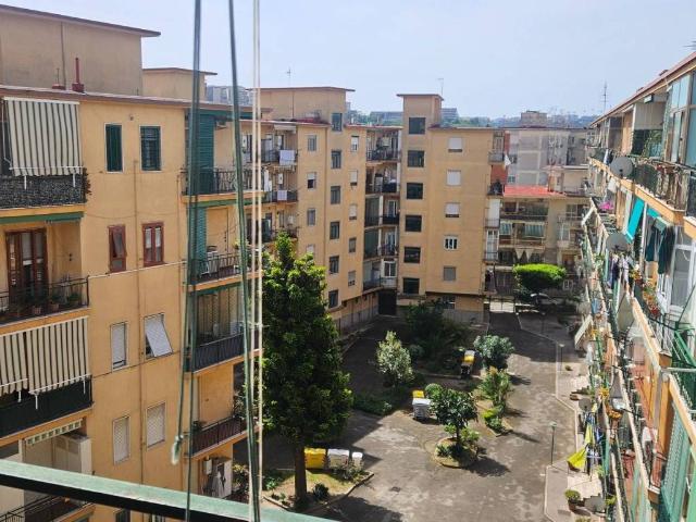 Appartamento in vendita a Napoli NA