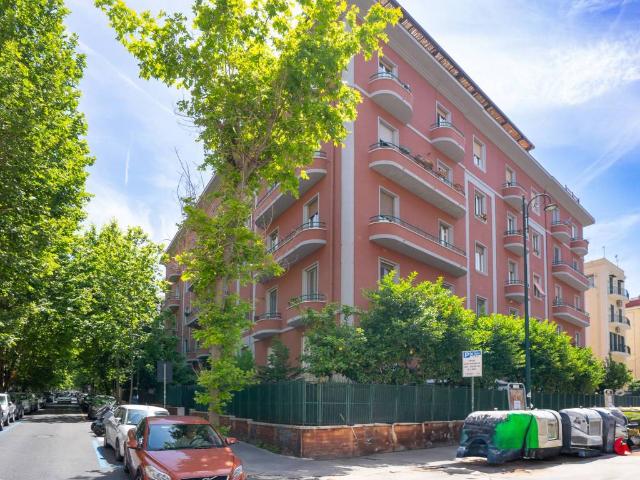 Appartamento in vendita a Napoli NA