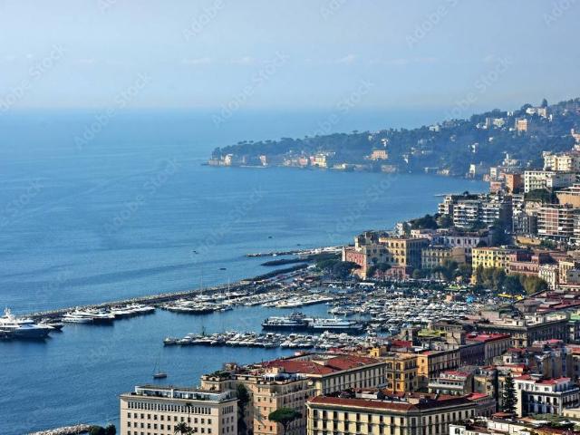 Appartamento in vendita a Napoli NA