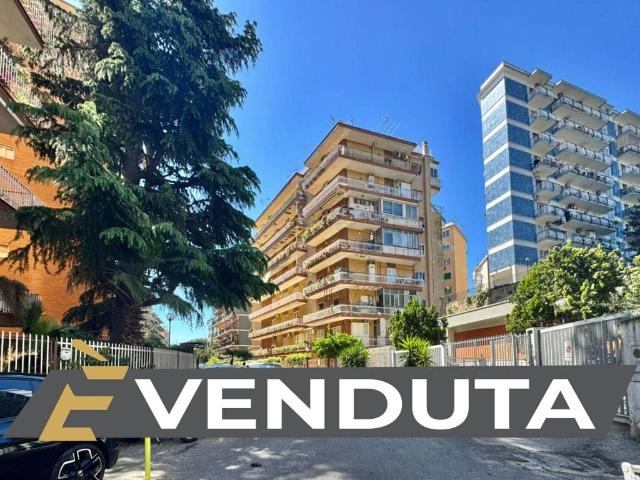 Appartamento in vendita a Napoli NA