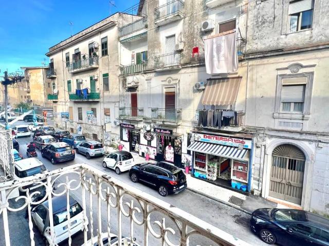 Appartamento in vendita a Napoli NA