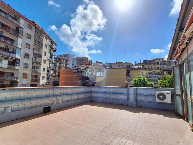 Appartamento in vendita a Napoli NA