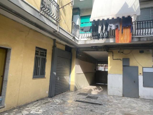 Appartamento in vendita a Napoli NA