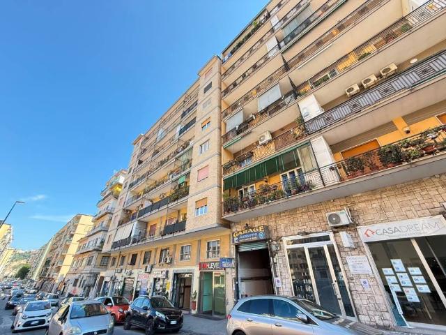 Appartamento in vendita a Napoli NA
