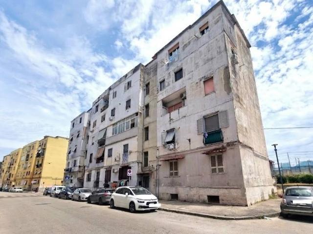 Appartamento in vendita a Napoli NA