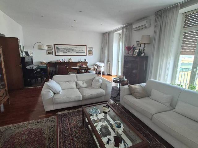 Appartamento in vendita a Napoli NA