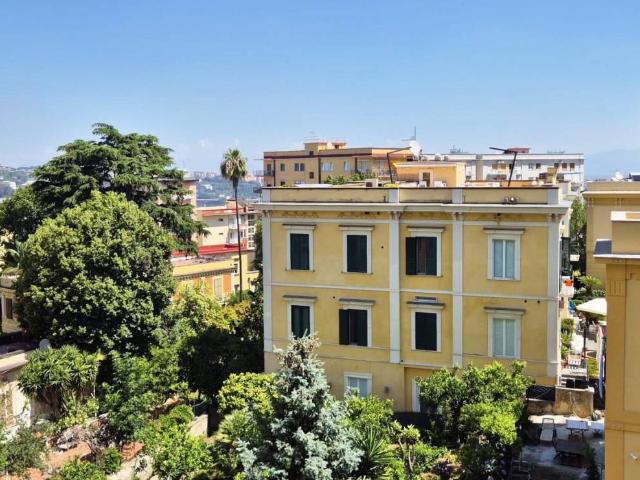 Appartamento in vendita a Napoli NA