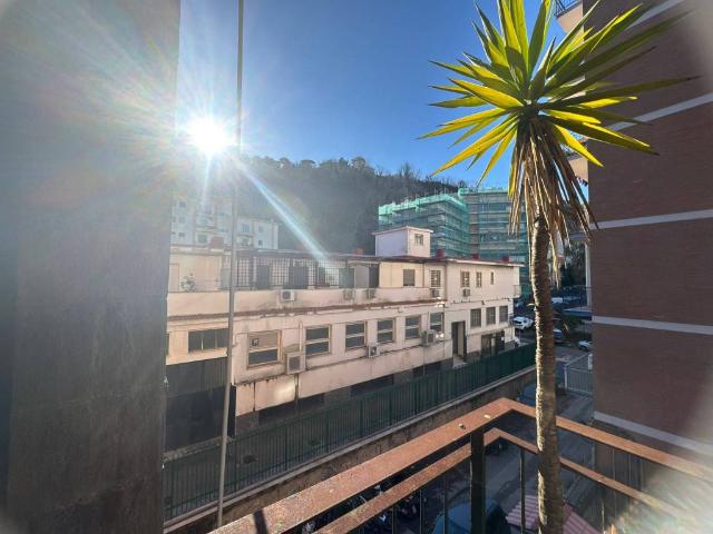 Appartamento in vendita a Napoli NA