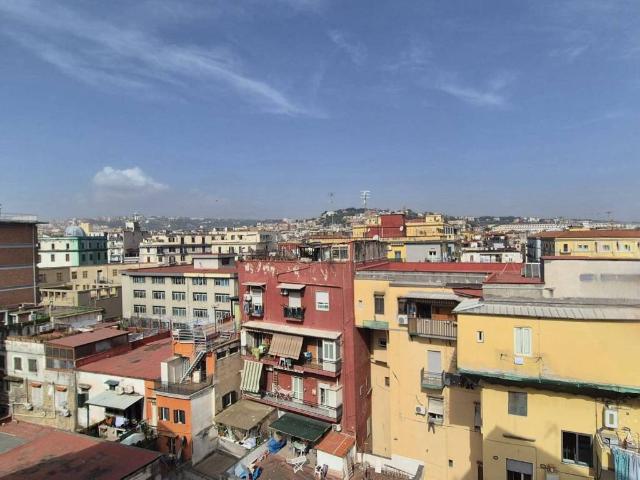 Appartamento in vendita a Napoli NA