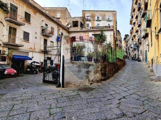 Appartamento in vendita a Napoli NA