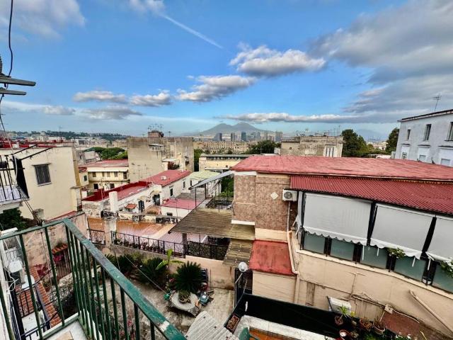 Appartamento in vendita a Napoli NA