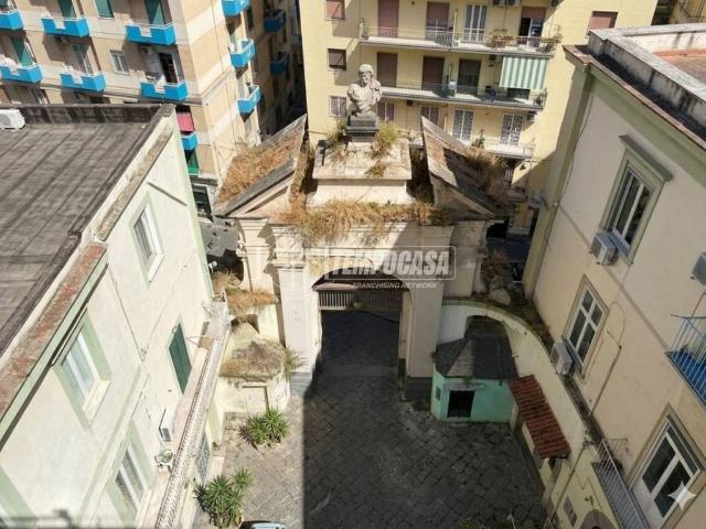 Appartamento in vendita a Napoli NA