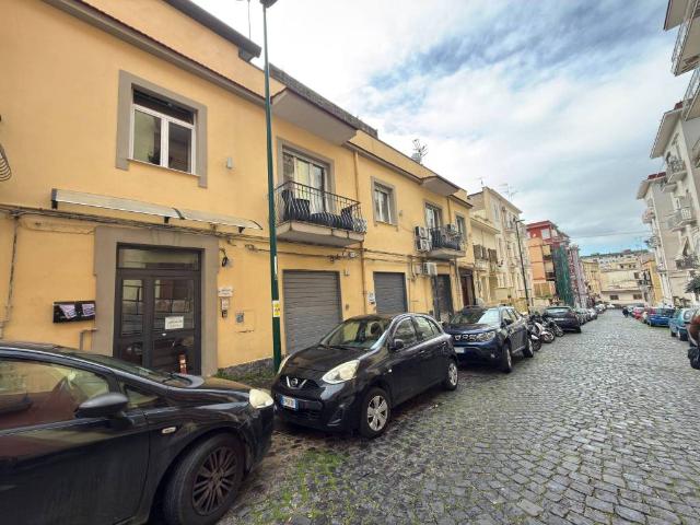 Appartamento in vendita a Napoli NA