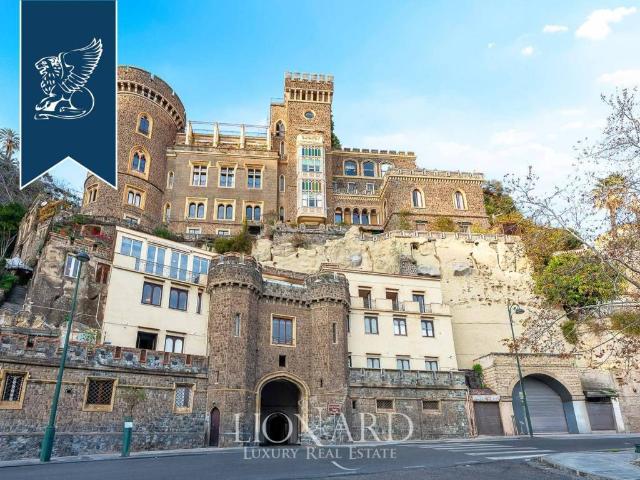 Appartamento in vendita a Napoli NA