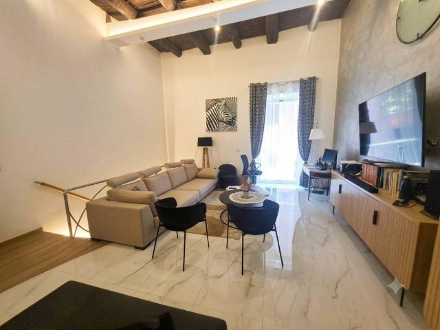 Appartamento in vendita a Napoli NA