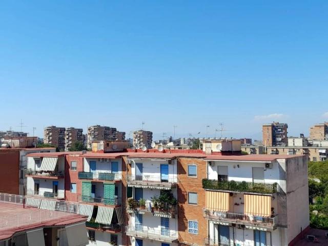 Appartamento in vendita a Napoli NA