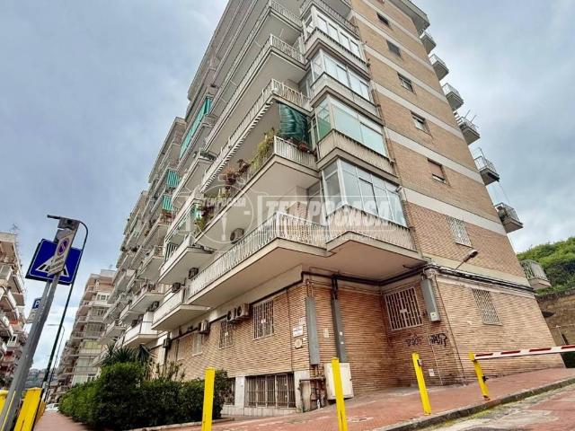 Appartamento in vendita a Napoli NA