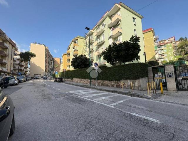 Appartamento in vendita a Napoli NA