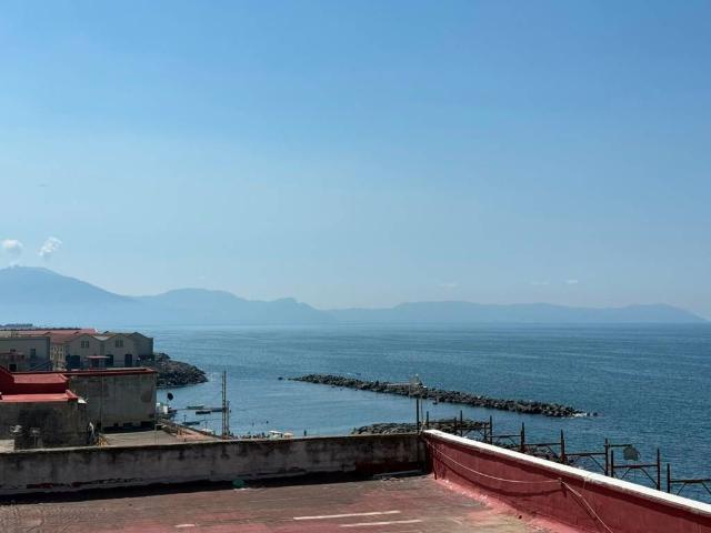 Appartamento in vendita a Napoli NA