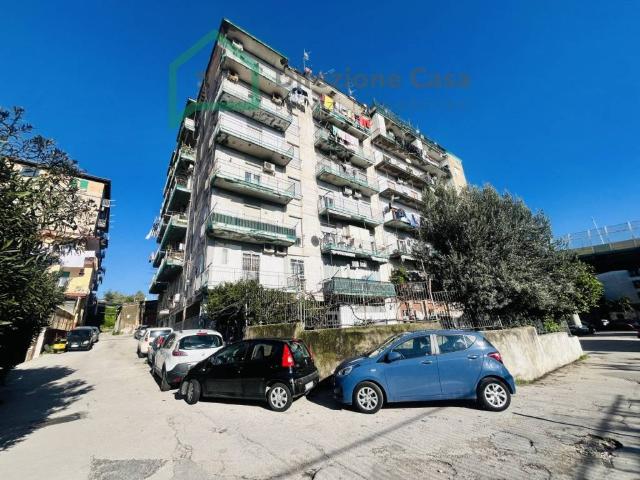 Appartamento in vendita a Napoli NA