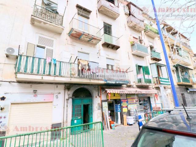 Appartamento in vendita a Napoli NA