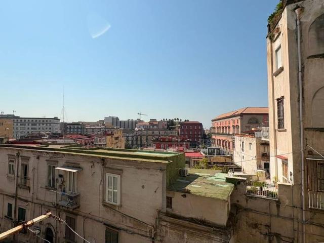 Appartamento in vendita a Napoli NA