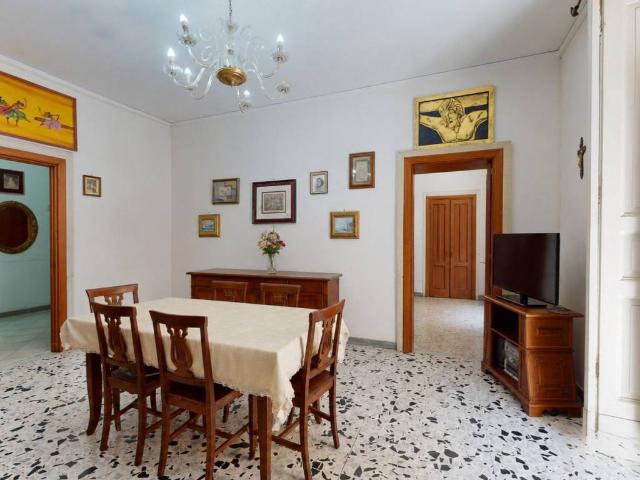 Appartamento in vendita a Napoli NA